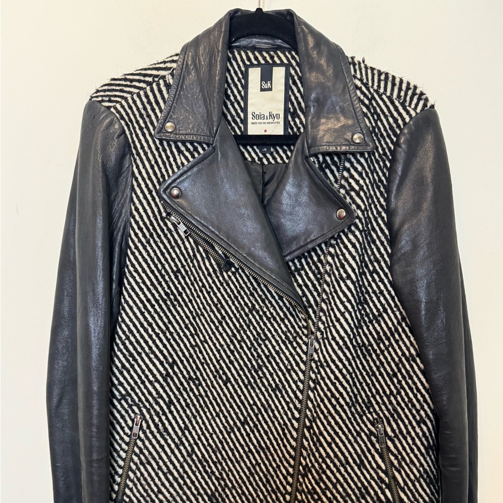 Soia & Kyo Wool Blend Jacket with Black Leather Sleeves Made in Canada Size L - Picture 3 of 7